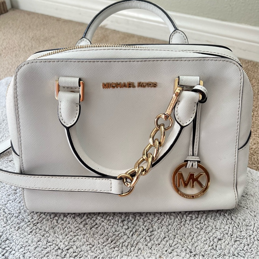 Micheal kors purse satchel - Picture 8 of 10